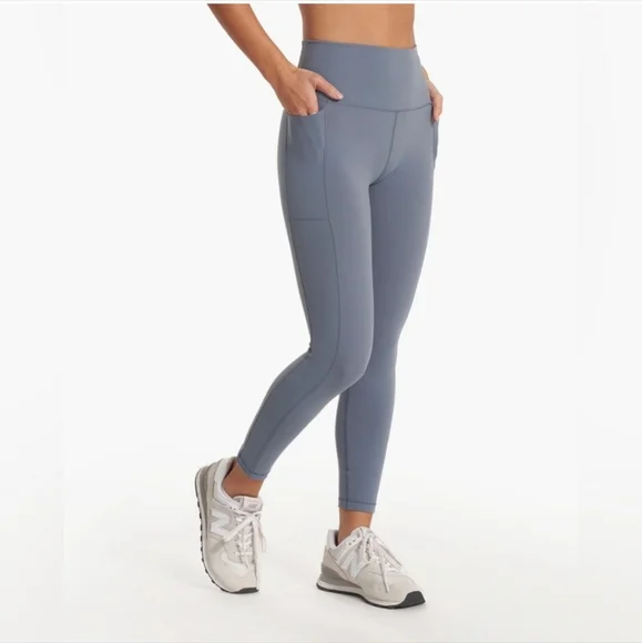 🌟 NWT 🌟 Vuori Studio‎ Pocket Leggings-Short - Picture 3 of 4